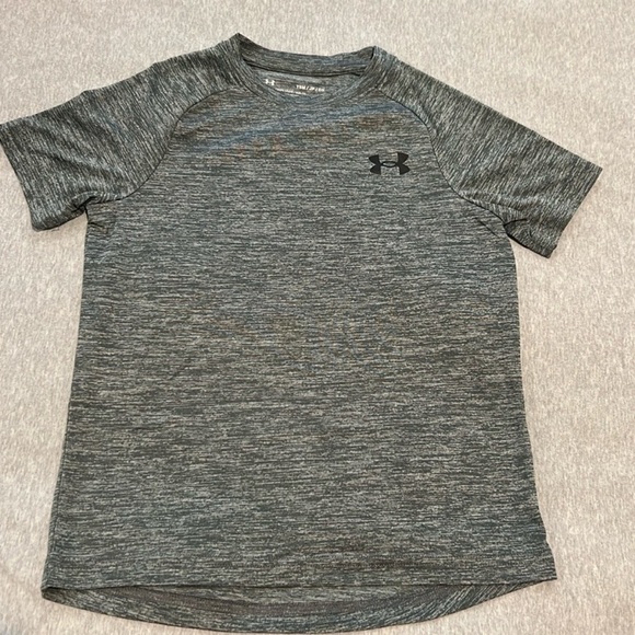 VGUC⭐️ 5 Under Amour tech fabric t-shirts size small - Picture 5 of 7